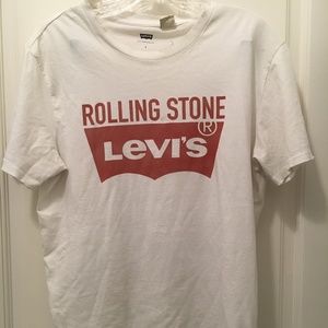 Levi's graphic tee